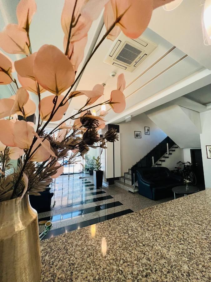 Hotel Scapino Мамая Экстерьер фото